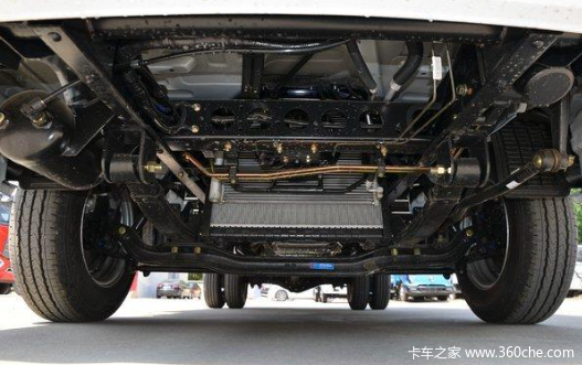 东风途逸T6柴油2.3L:强劲动力与高效经济的完美结合(图3) 东风途逸T6柴油2.3L:强劲动力与高效经济的完美结合(图3)